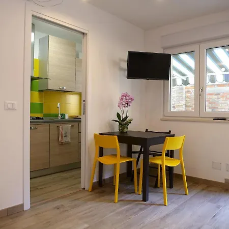 Londonsuite - Nuovissimo Mini Апартаменты Градо